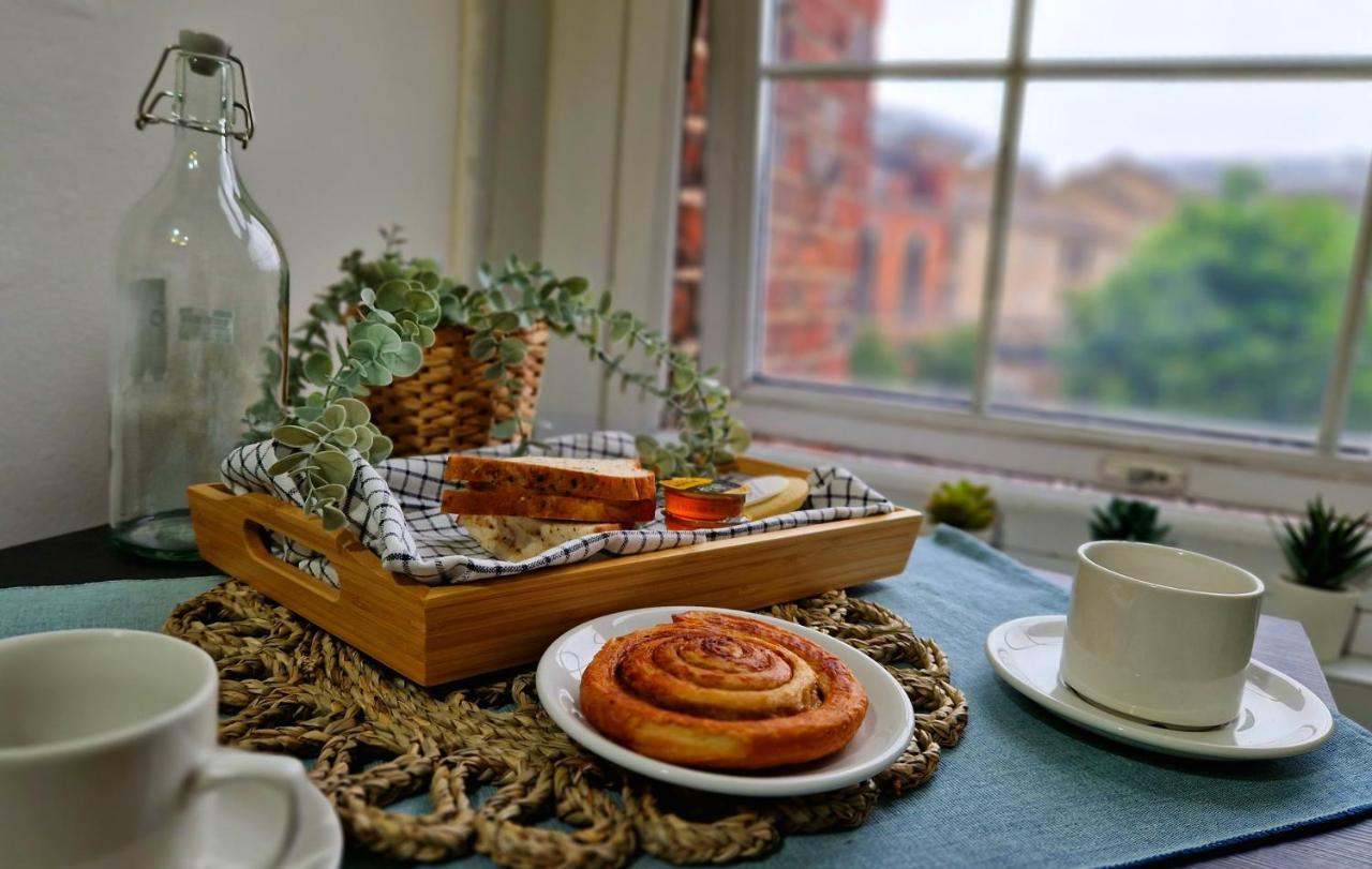 Проживание в семье Charming In *